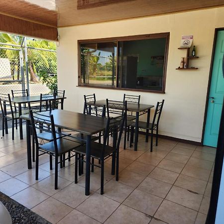 Bed and Breakfast Cabinas Playa Bandera Parrita Exterior foto