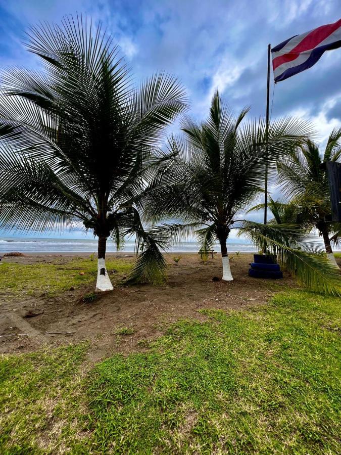 Bed and Breakfast Cabinas Playa Bandera Parrita Exterior foto