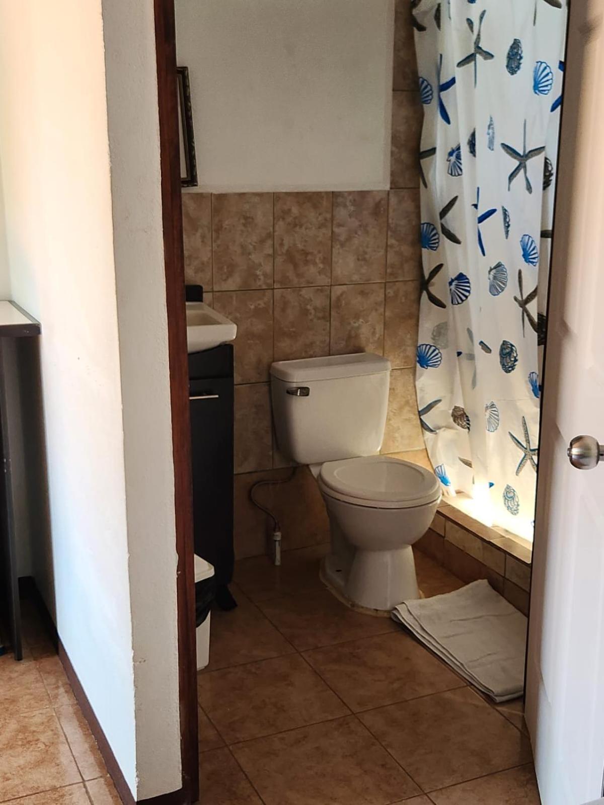Bed and Breakfast Cabinas Playa Bandera Parrita Exterior foto