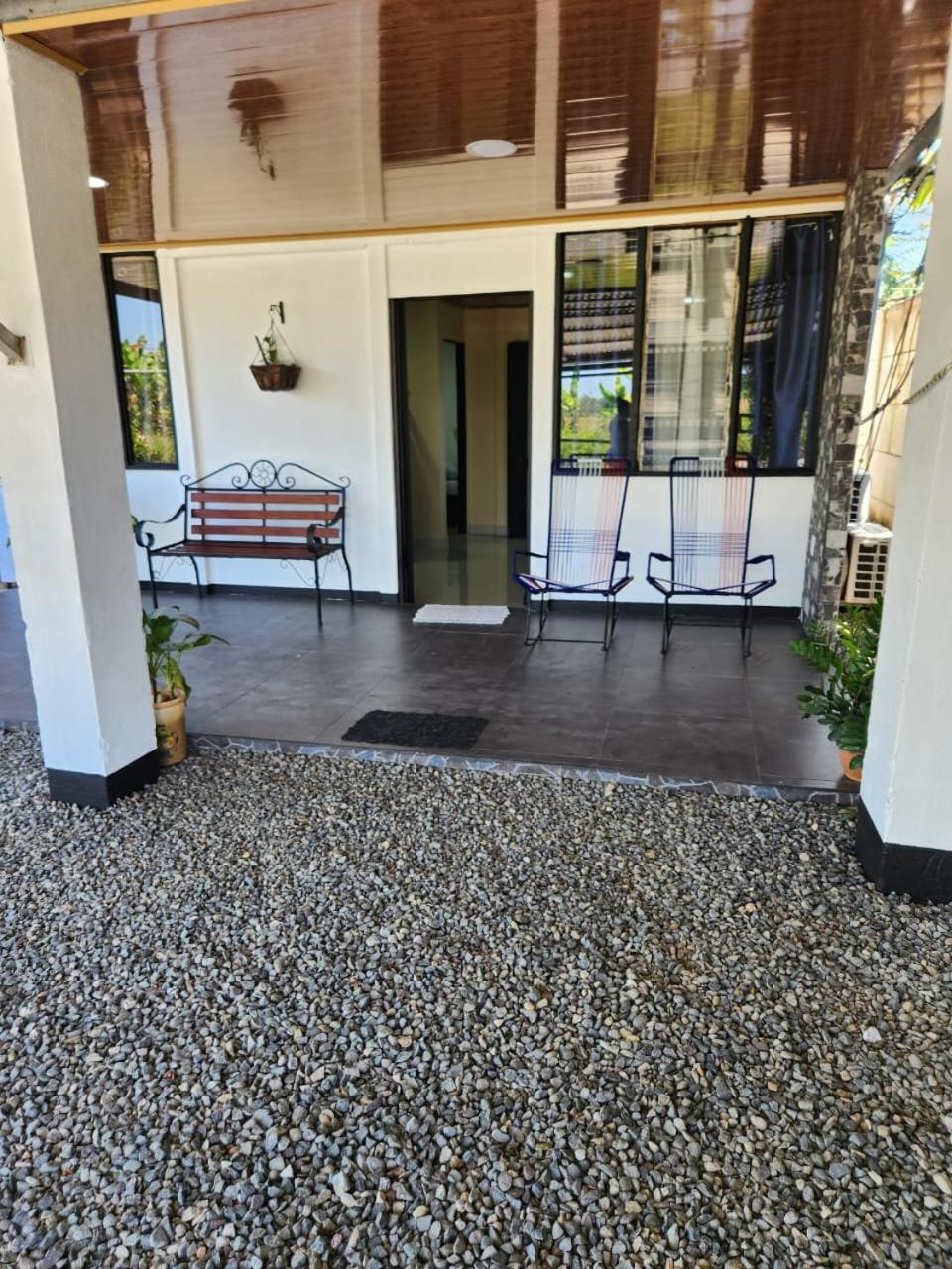 Bed and Breakfast Cabinas Playa Bandera Parrita Exterior foto